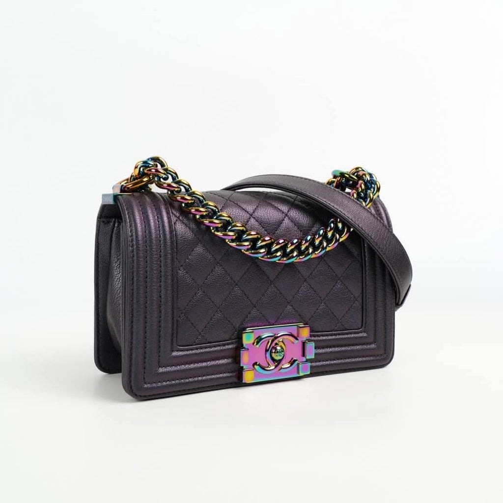 Chanel boy 8