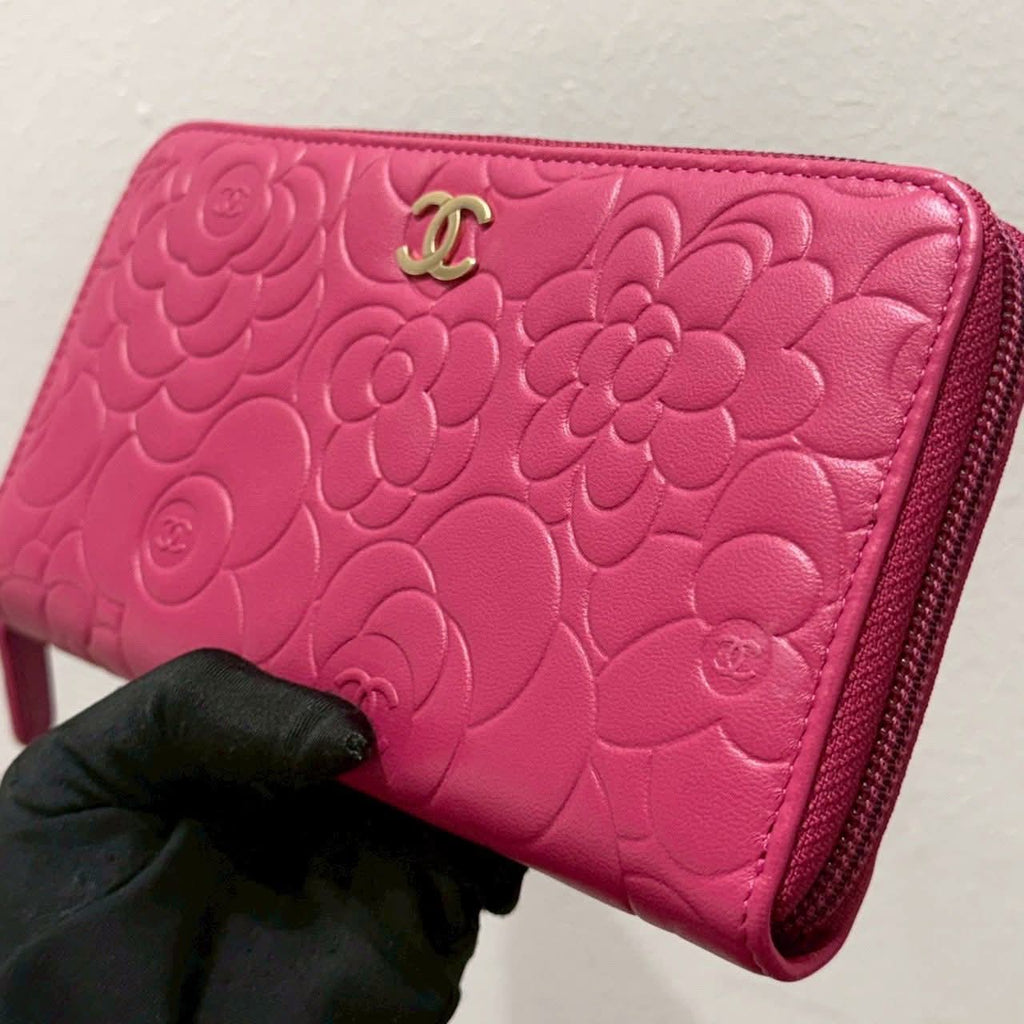 Chanel Camellia Holo169