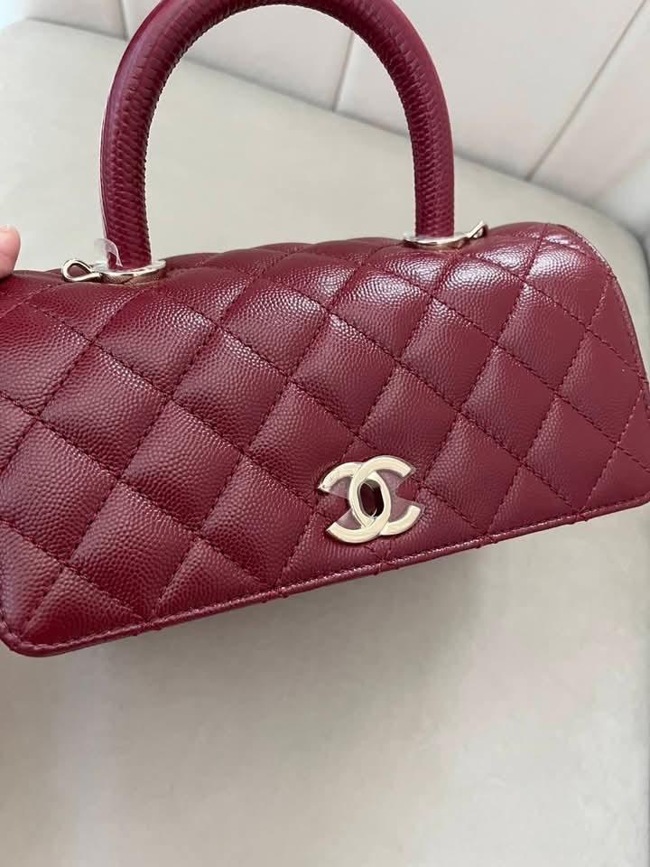 Chanel Coco Handle 9.5 Burgundy Lambskin Light Gold Hardware — Pre-Owned